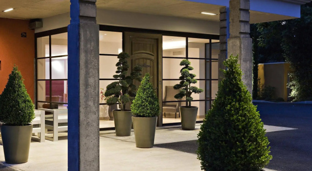 Best Western Plus Le Lavarin