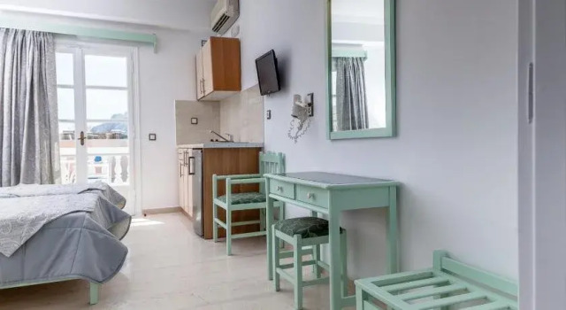 Avraki Rooms & Studios, Prenota Hotel Kamari Paro