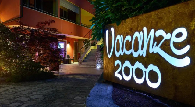 Hotel Vacanze 2000, Prenota Hotel Hotel a Veneto con piscina, Piscina