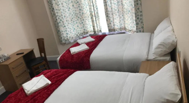 Четырёхместный номер Standard Woodlands Lodge Ilford