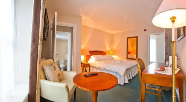 Двухместный номер Standard Four Seasons Hotel