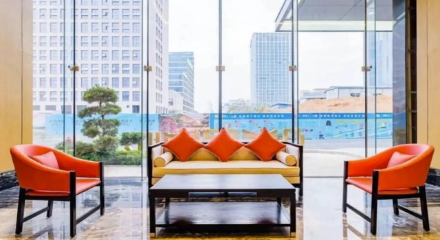 GreenTree Eastern Hotel Nanning Wuxiang New District Sports Center Metro Station, Rezerwuj Hotel Hotele w Nanning z parkingiem, Parking