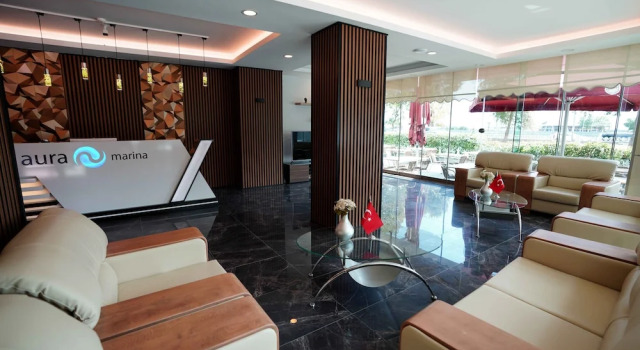 Aura Marina Hotel