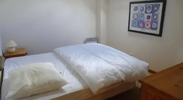 House Maison Independante Avec Petit Jardin Et Garage 3 Chambres, Забронировать Отель Отели Tourmalet Ski Resort с парковкой, Парковка