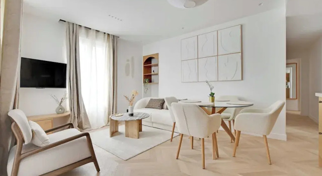 Charming Apartment - AC- 3br-6p- Montorgueil, Забронировать Апартаменты/квартира Париж Иль-де-Франс, рядом с Станция метро Rambuteau