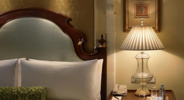 Номер Deluxe с балконом The Leela Palace Bengaluru