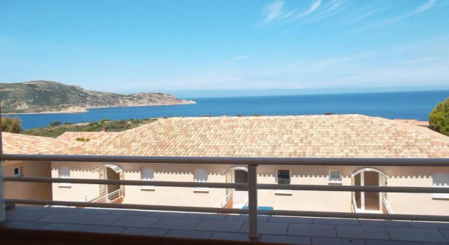 Апартаменты с 3 комнатами Calvi Residence