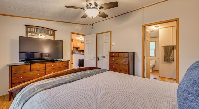 Boat, Fish, Hike & Explore: Cozy Home in Bronston, Prenota Casa vacanze Bronston Stati Uniti
