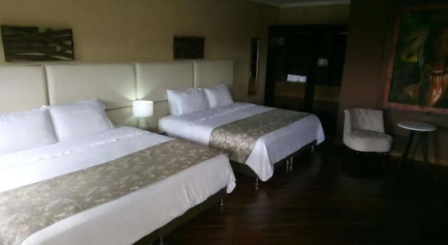 Семейный номер Deluxe Hotel Salento Plaza