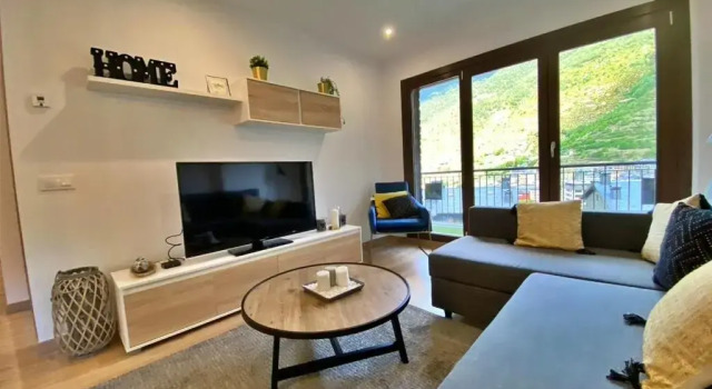Apartamento en Encamp, Anyó 2. Hasta 6 personas, Забронировать Апартаменты/квартира Отели Грандвалира с парковкой, Парковка