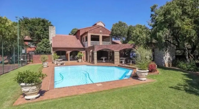 Ground flr 3bed Apartment Private Garden, Boek Appartement Sandton 