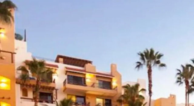 Cozy Studio Sleeps 4 in Marina Bay Cabo, Забронировать Отель Отели Южной Нижней Калифорнии с парковкой, Парковка