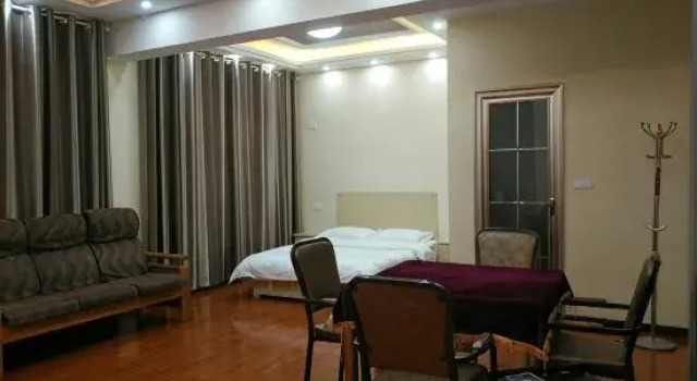 Люкс Gongyi Lantian Express Hotel