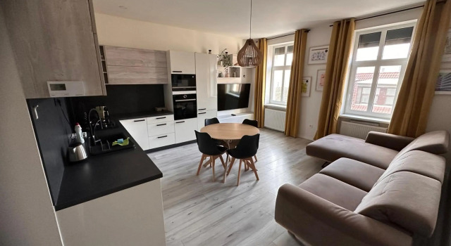 Lovely 2-bedroom apartment in centre of Bratislava, Забронировать Апартаменты/квартира Отели в центре Братиславы, в центре