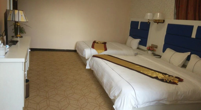 Yitu Hotel, Book Hotel Hoteller i Lijiang med parkering, Parkering