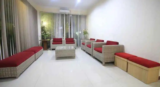 Dermaga Keluarga Sonosewu, Book Hotel Baturetno 