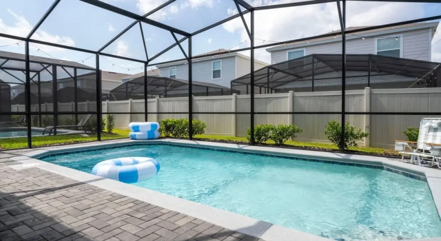 Stunning 5-bedroom Retreat in Windsor Island Resort