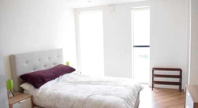 Bright and Spacious Apartment near London Bridge, Забронировать Апартаменты/квартира Лондон Большой Лондон, рядом с Роупел-стрит