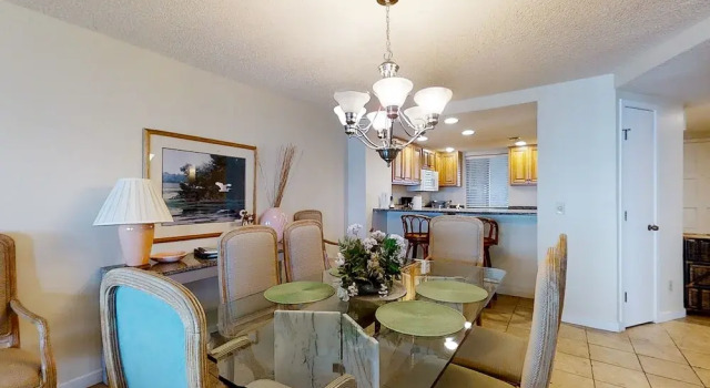 Номер Standard Attractive Home Steps From Ocean With Pool, Central AC, Deck & Fast Wifi