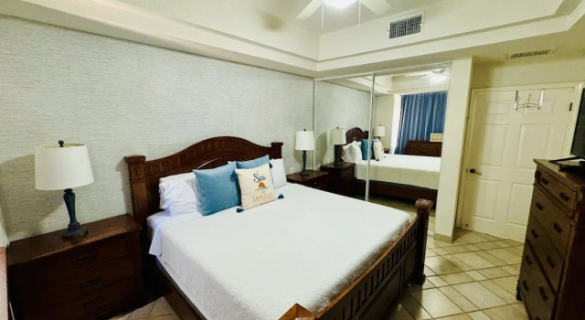 Beautiful 1Â½ Bedroom Condo on the Sea of Cortez at Las Palmas Resort BN-204 2 Condo by RedAwning, Book Resort Puerto Penasco Sonora