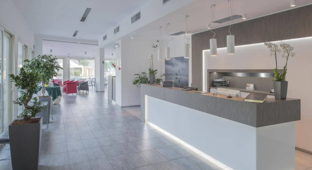 Seven Park Hotel, Book Hotel Colico Como
