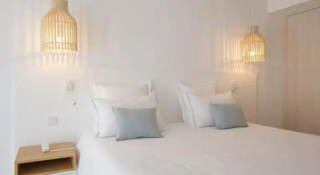 Двухместный номер Classic с балконом Malibu Foz Hotel - La Maison Younan