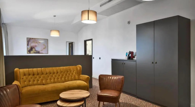 Апартаменты Charm Boutique Hotel
