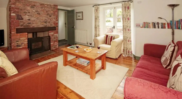 Long Barn Holiday Cottages, Boek Hotel Hotels in Merseyside met zwembad, Zwembad