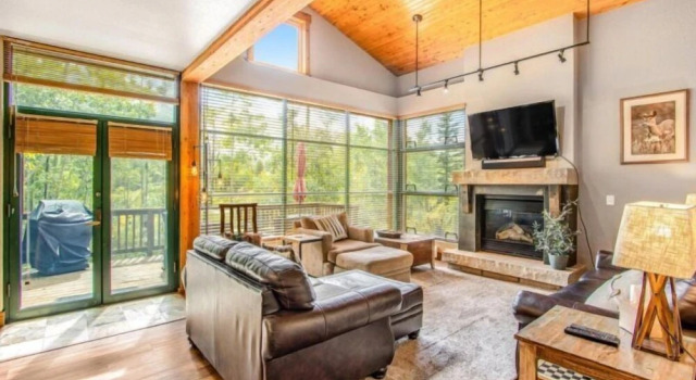 Номер Standard с балконом Lovely Townhome a Half-mile From Keystone Gondola W/shared Hot-tub & Excellent Views