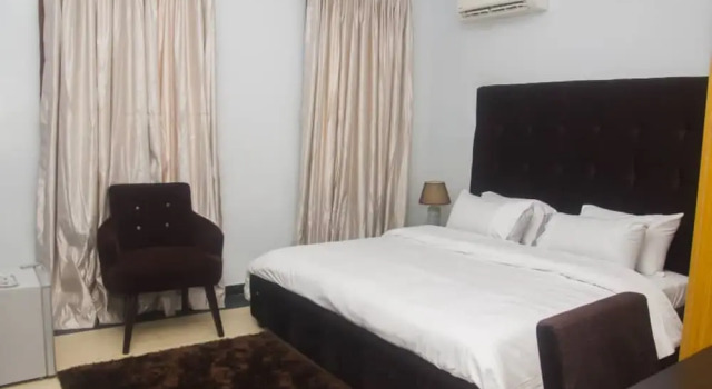Номер Executive BTT Homes