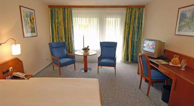balladins SUPERIOR Hotel Gutsmann, Забронировать Отель Бад-Брамштедт Segeberg