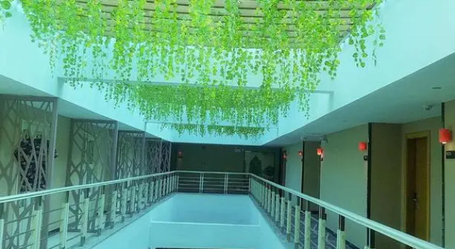7 Days Premiuma Yueyang Baling Dong Road High Spee, Rezerwuj Hotel Yueyang Hunan
