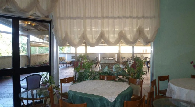 Hotel Zeus