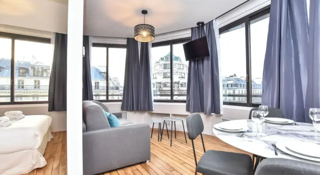 Апартаменты Comfort с видом на город Residence Paris Helder