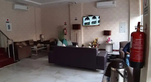 Sewan Hotel Apparments by OYO Rooms