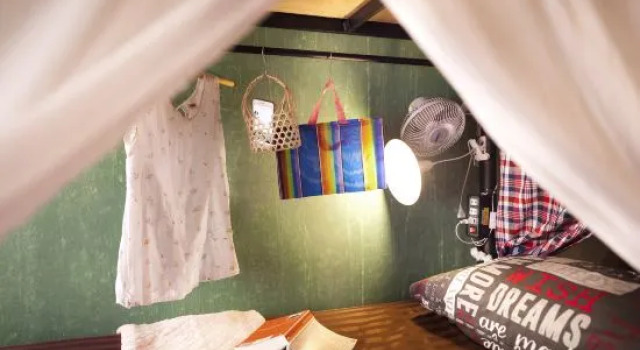 Кровать в общем номере Be Local BNB
