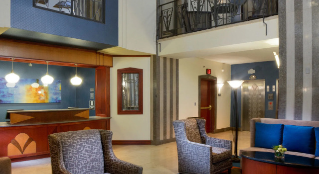 Residence Inn Memphis Downtown, Buchen Sie Hotel Memphis Tennessee, in der Nähe von Magevney House