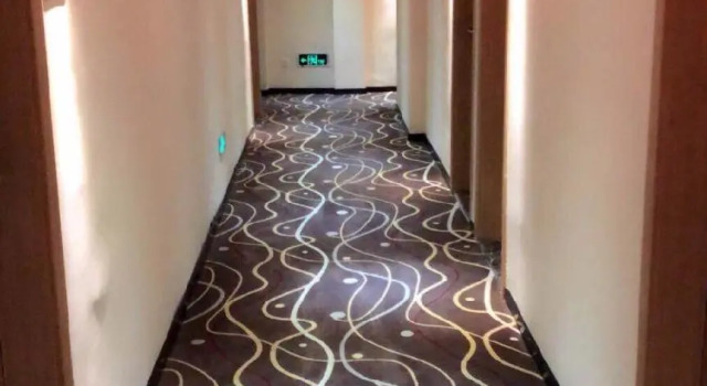 7 Days Premium·Yichang CBD Business Center, Varaa Hotelli Yichang Hubei