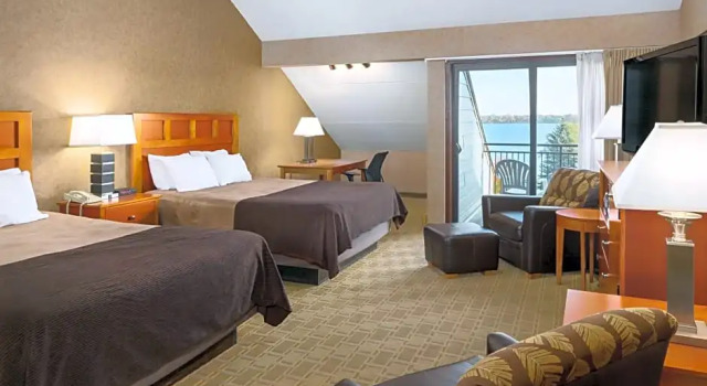 Номер Standard с видом на озеро Arrowwood Resort Hotel and Conference Center, Alexandria