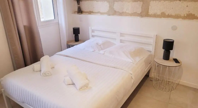Студия Studio Near The Ramparts Of Avignon