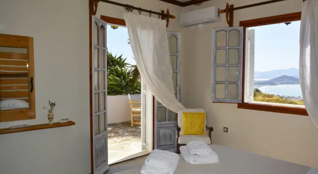 Zephyrus Sunset House