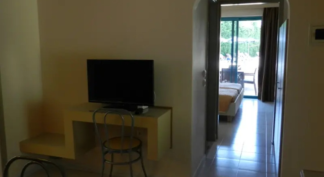 Апартаменты с 2 комнатами с балконом Triantafillas Suites