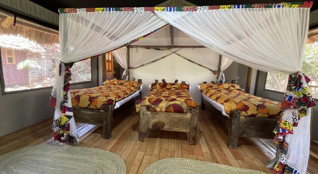 Трёхместный номер Deluxe Njia Panda Tented Lodge And Campsite