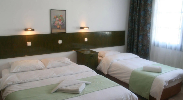 Liman Hotel, Забронировать Отель Отели Кушадасы с парковкой, рядом с Kusadasi Bars Street, Парковка