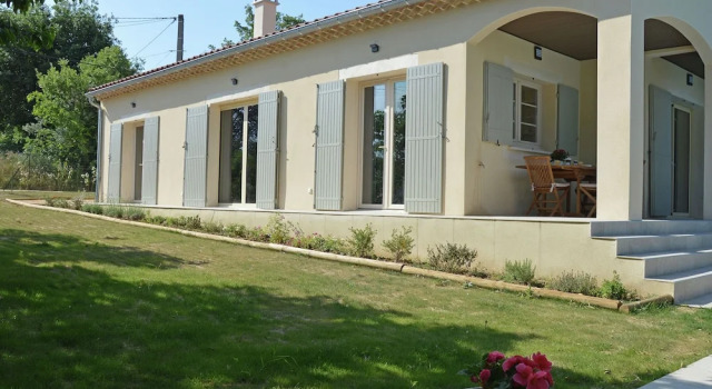 Luxury Villa With Private Pool and Breathtaking View, Nearby Village, Забронировать Вилла Виллы Овернь-Рона-Альпы, Вилла