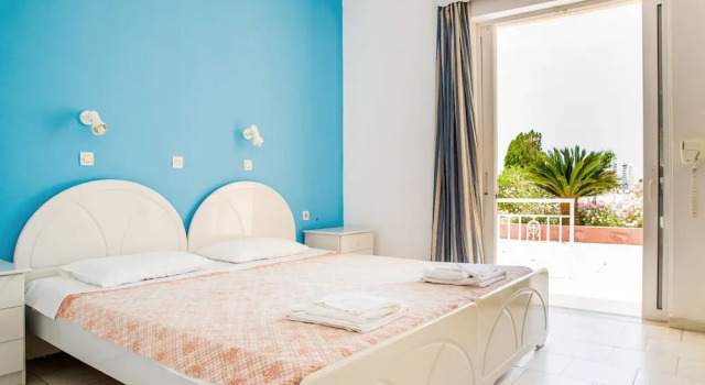 Апартаменты c 1 комнатой с балконом и с видом на море Kontessa Apartments