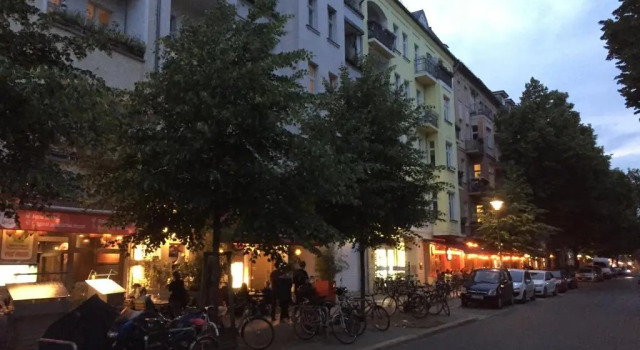 Апартаменты Upmarket Studio with Balcony in Friedrichshain