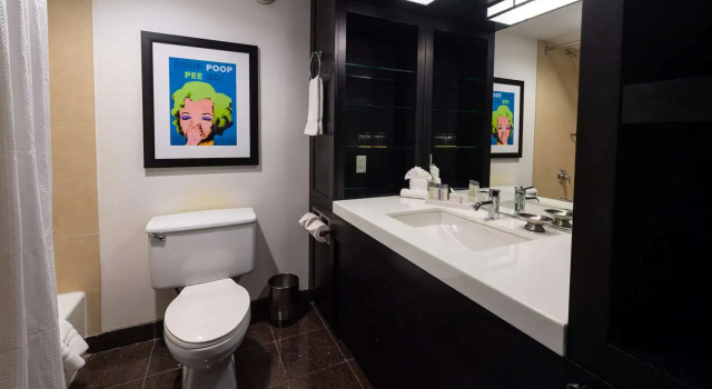 Четырёхместный номер Standard The Verve Boston Natick, Tapestry Collection by Hilton