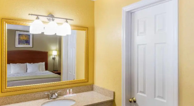 Номер Standard Rodeway Inn Poughkeepsie