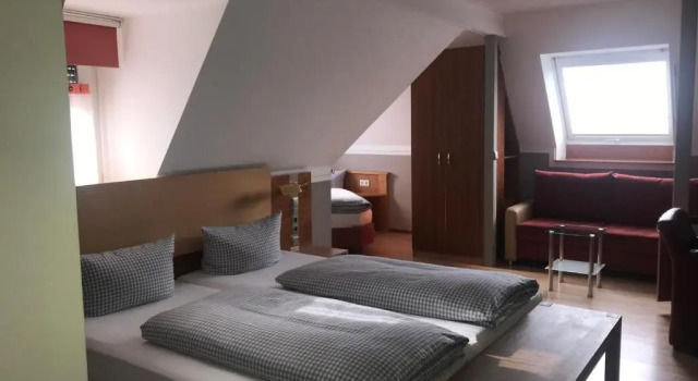 Полулюкс Hotel Römer
